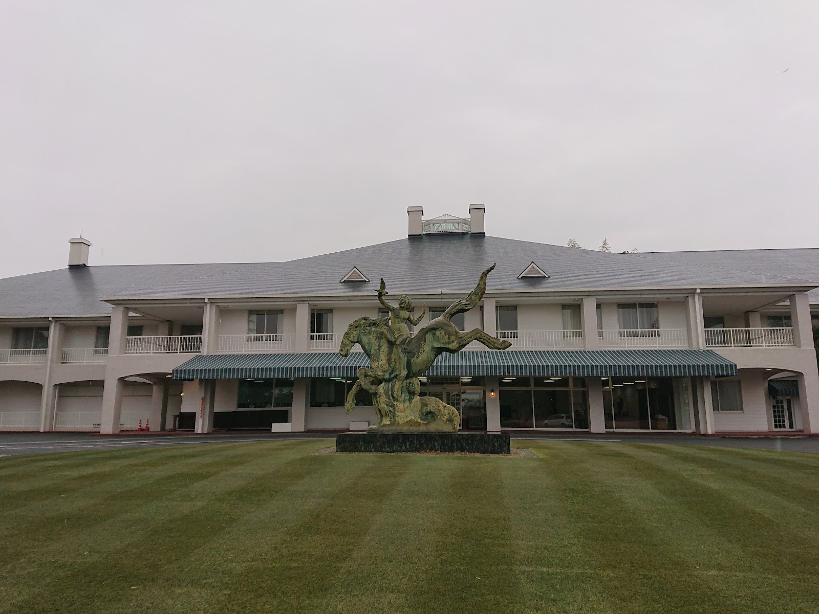 Grand Slam Country Club - 6