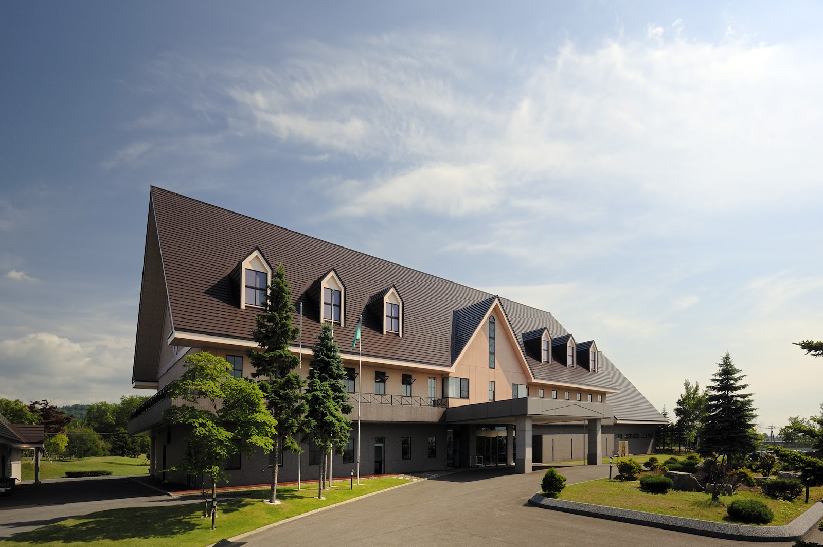 New Naiie Country Club