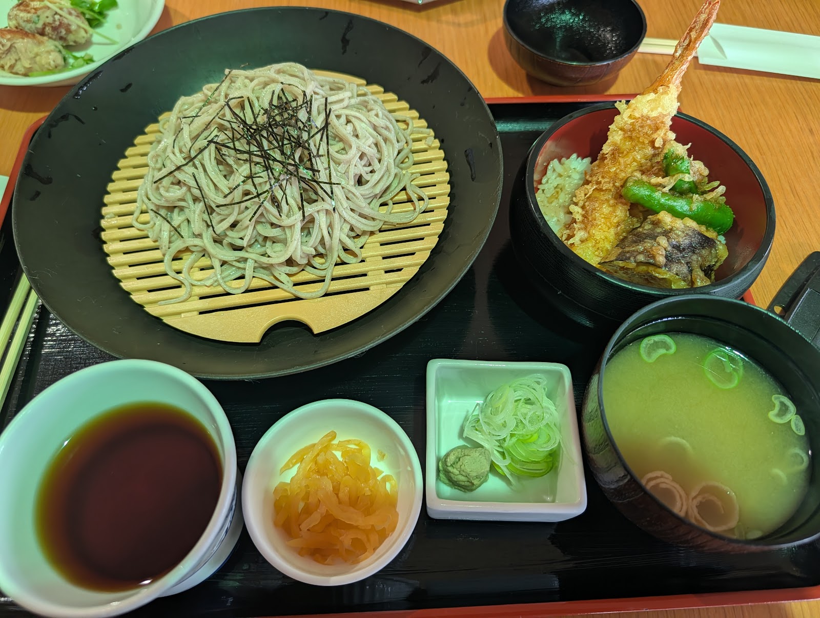 Akita Country Club - 4