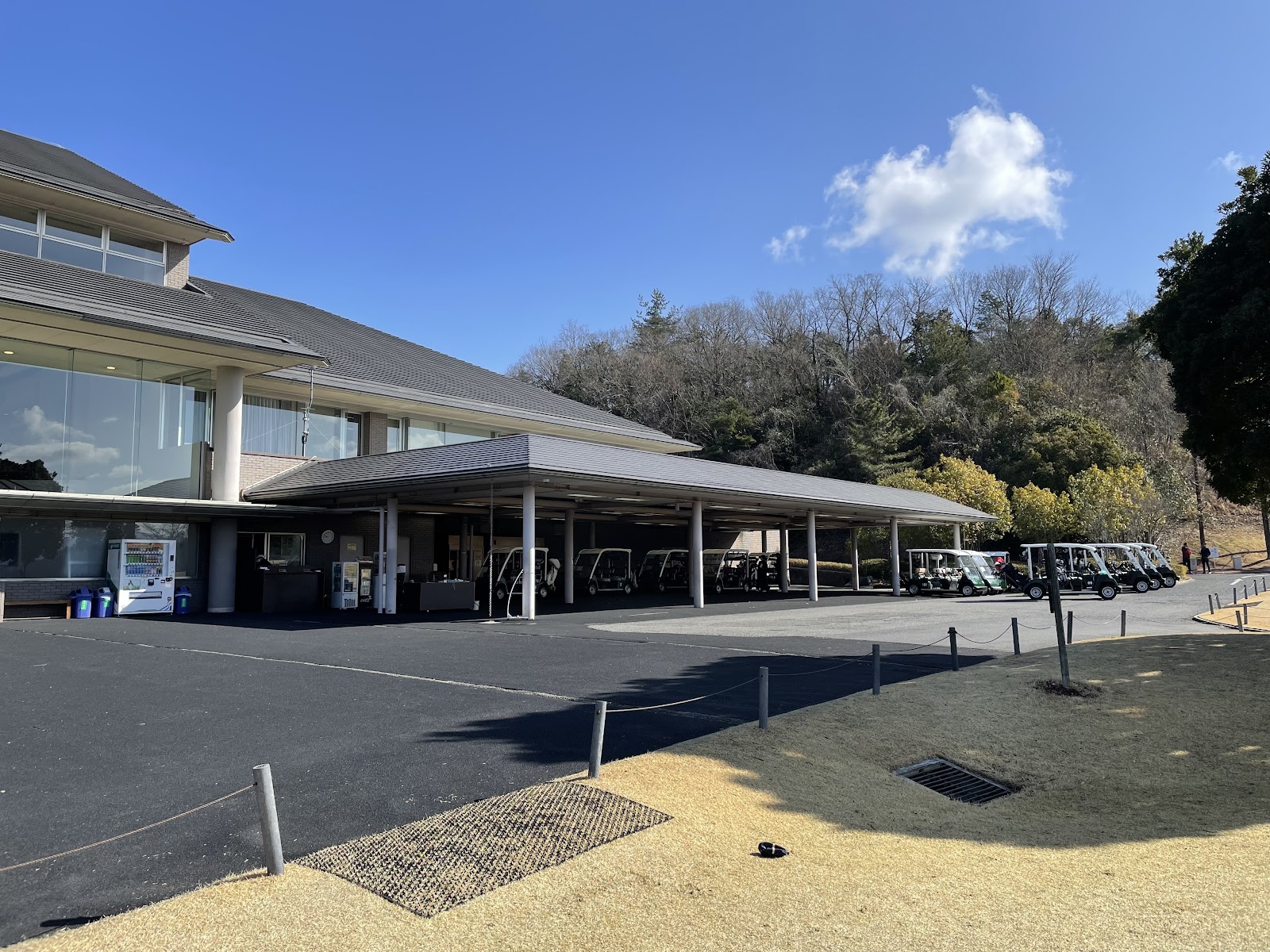 Kobe Pinewoods Golf Club - 6