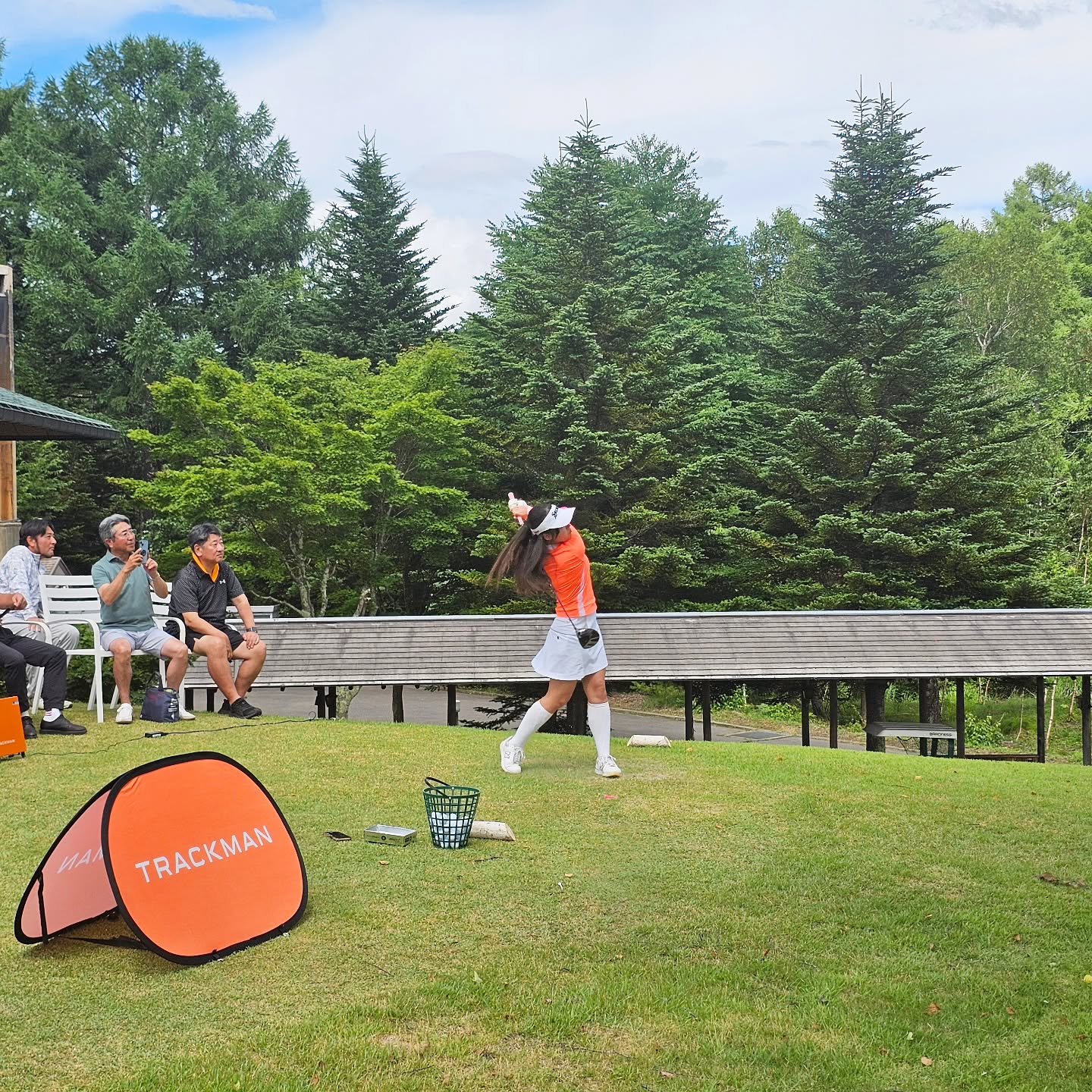 Sunny Country Club - 4