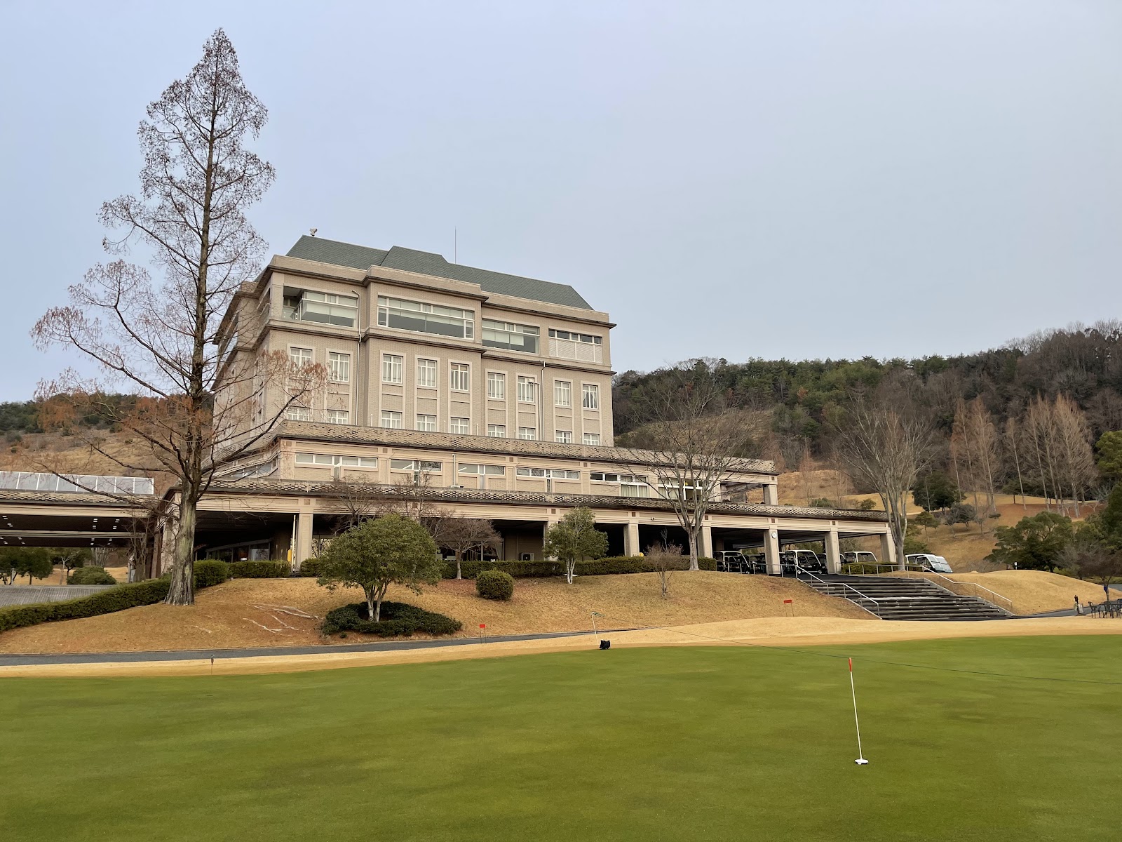 Mikazuki Country Club - 3