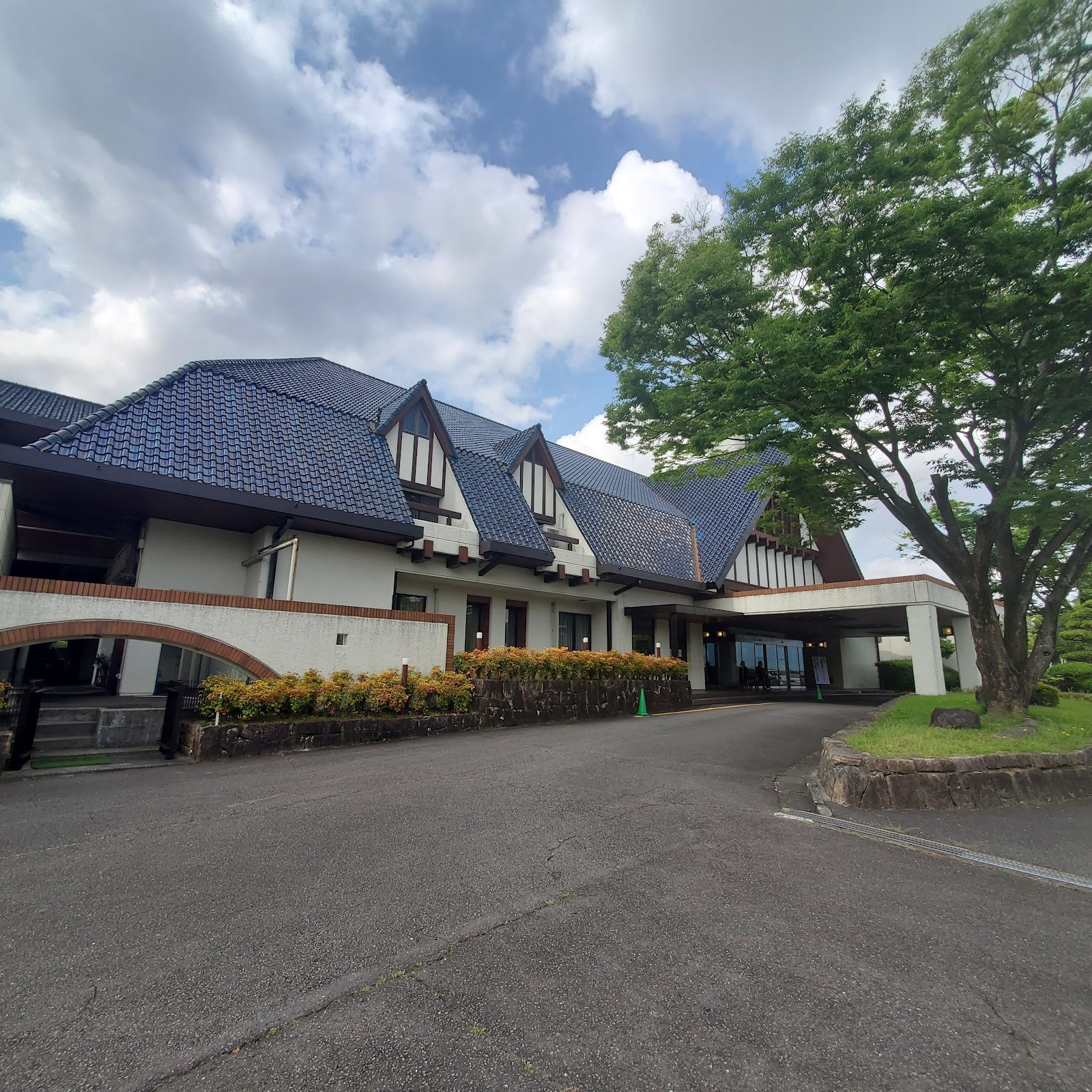 Yokkaichi Country Club - 5