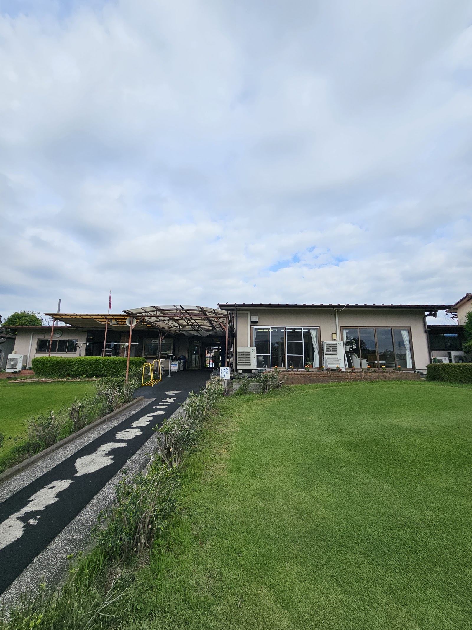Hyakkaen Golf Course - 6