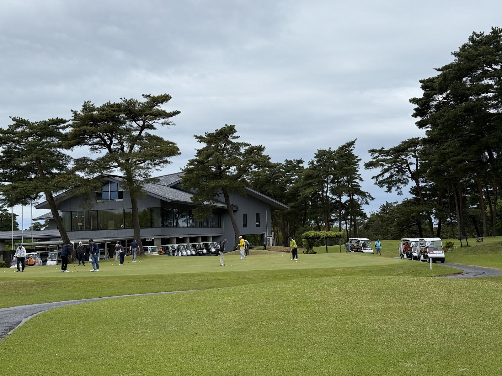 Nihonkai Country Club - 2