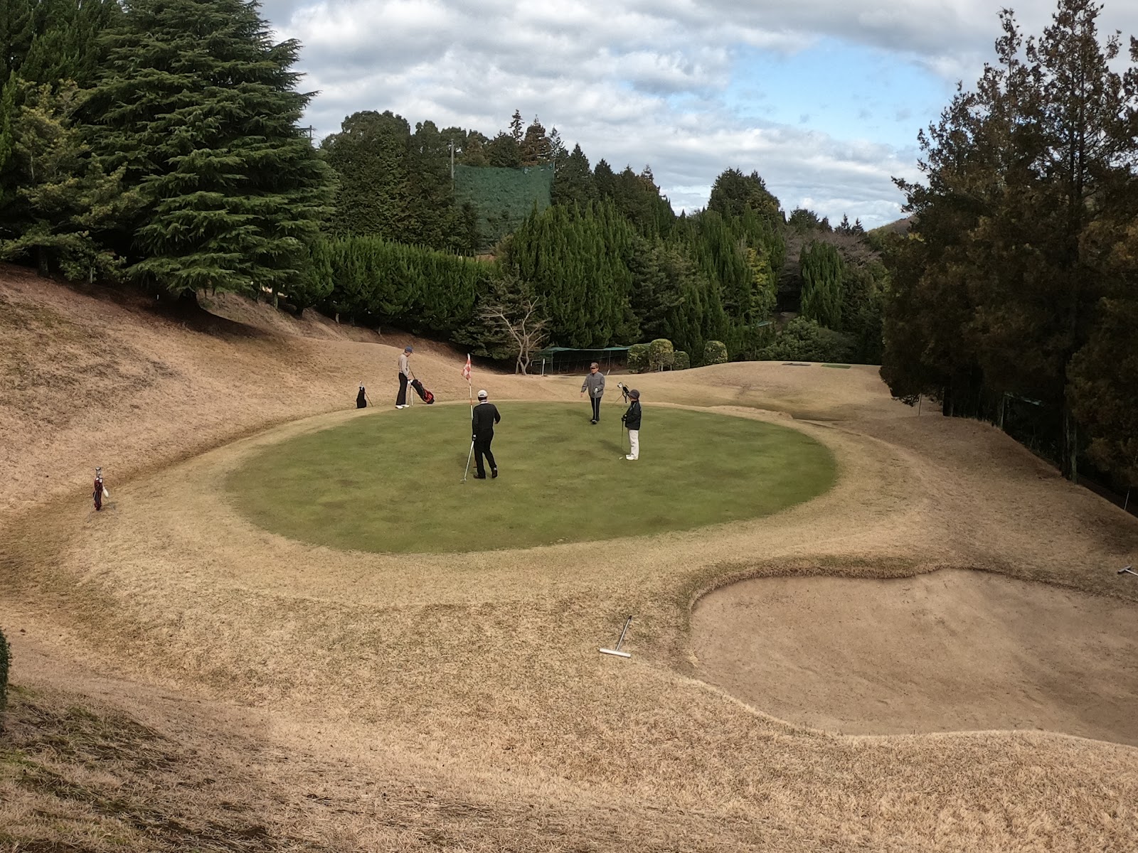 Iyo Country Club